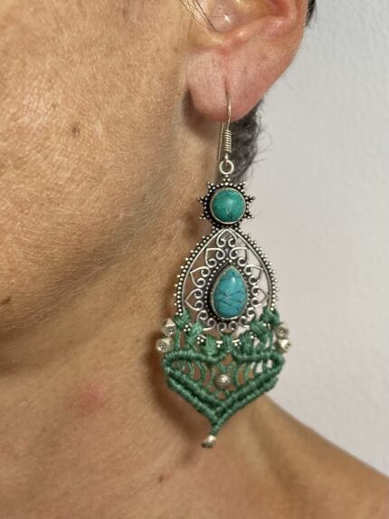 Pendientes de Macramé con Base Dorada o Plateada