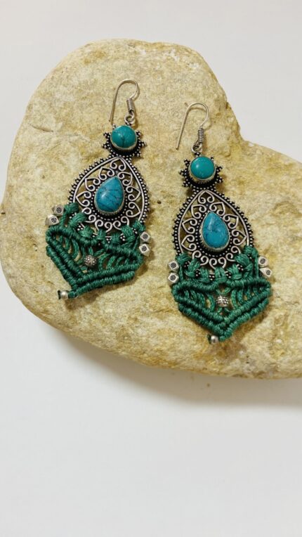 Pendientes de Macramé con Base Dorada o Plateada