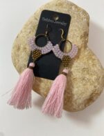 Pendientes Artesanales con Cuentas y Borlas Grandes