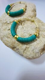 Pendientes de Aro con Paletas de Colores y Perlas Doradas