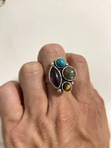 Anillo ajustable con piedras – Plata artesanal de India