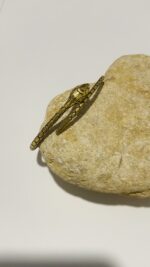 Brazalete serpiente para bíceps en latón dorado o plateado. Artesanal y boho chic.